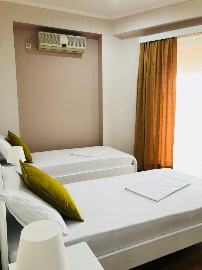 Joy Hotel Саранда Экстерьер фото
