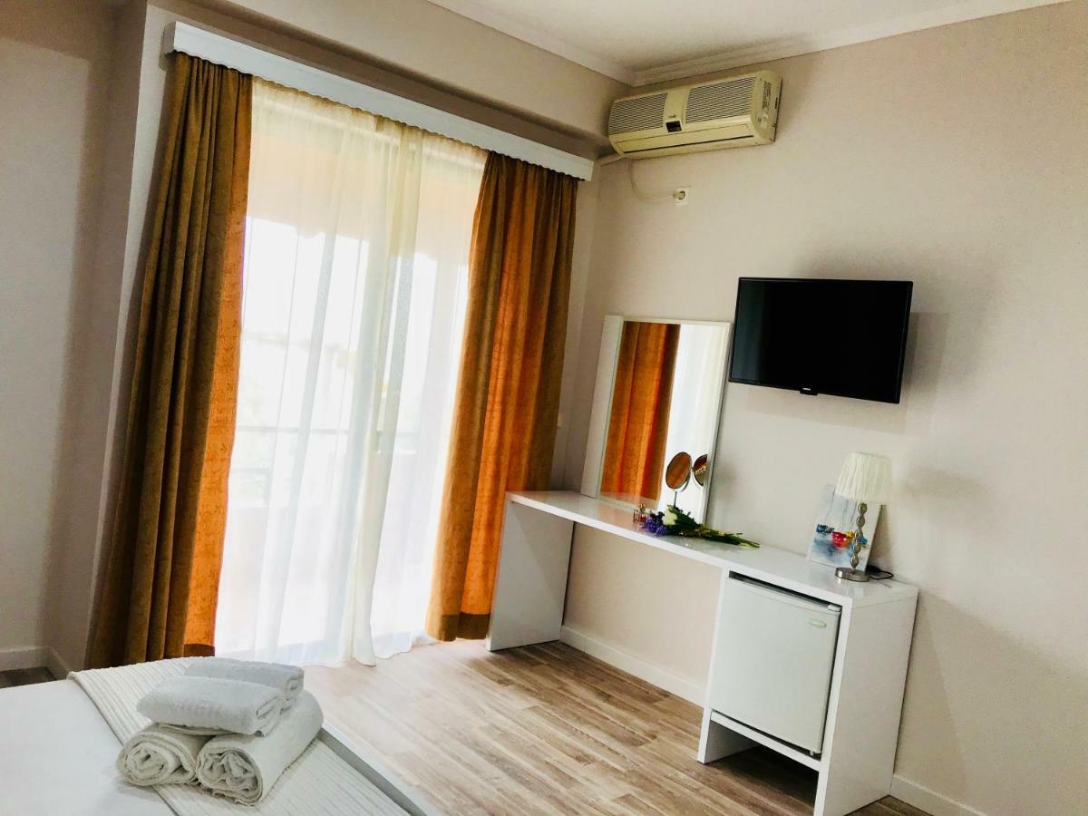 Joy Hotel Саранда Экстерьер фото