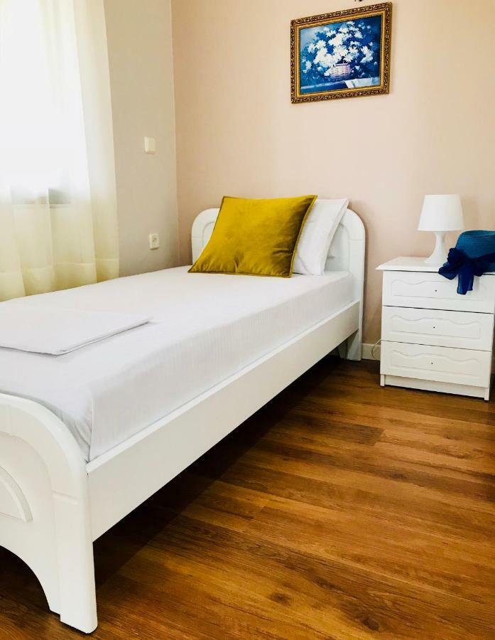 Joy Hotel Саранда Экстерьер фото