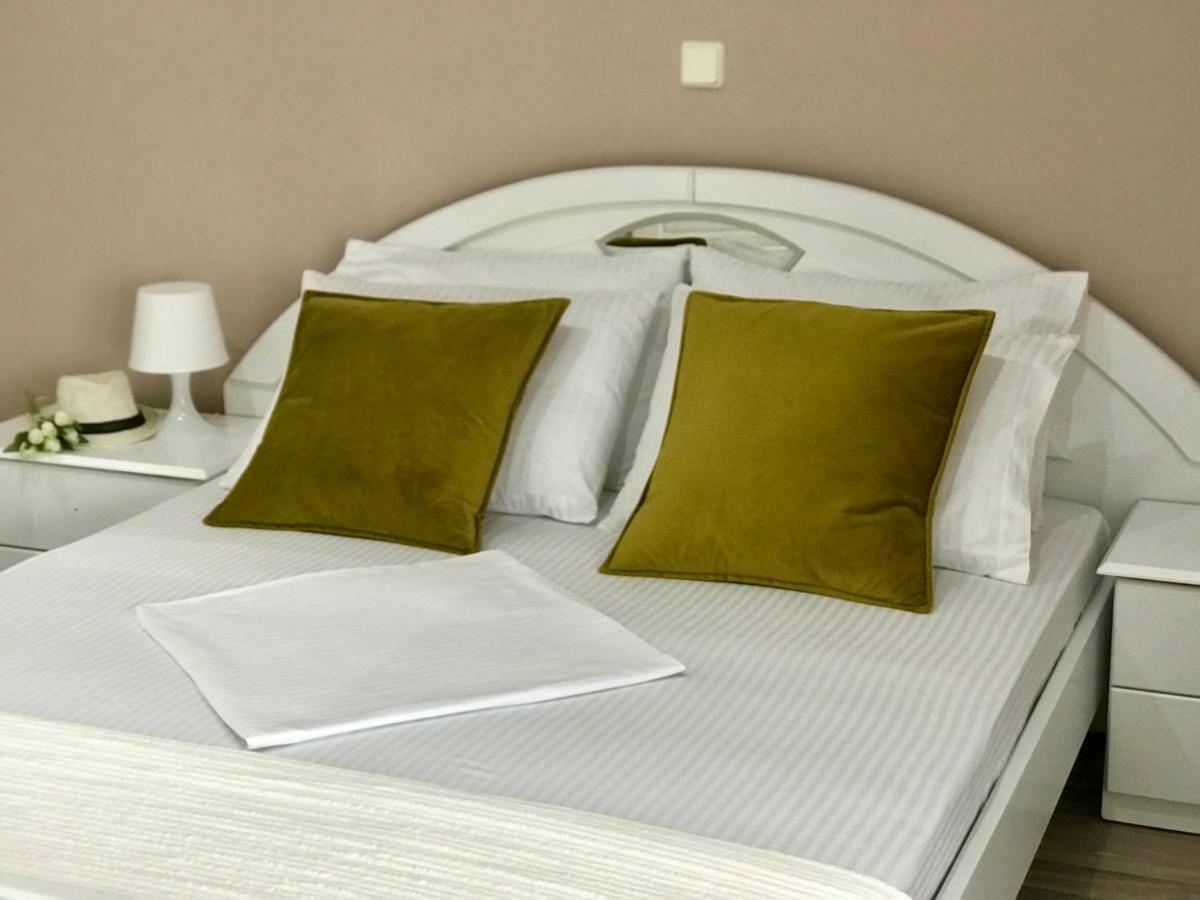 Joy Hotel Саранда Экстерьер фото