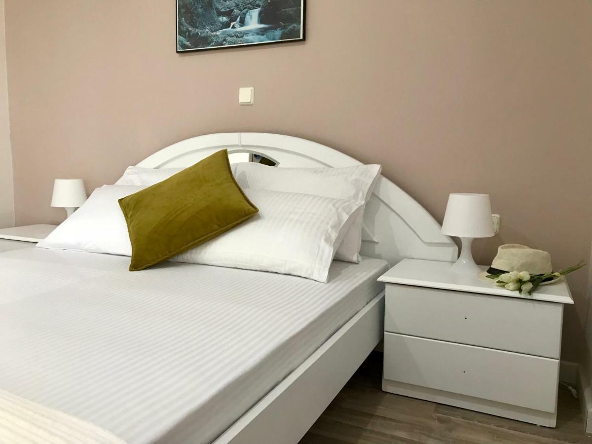 Joy Hotel Саранда Экстерьер фото